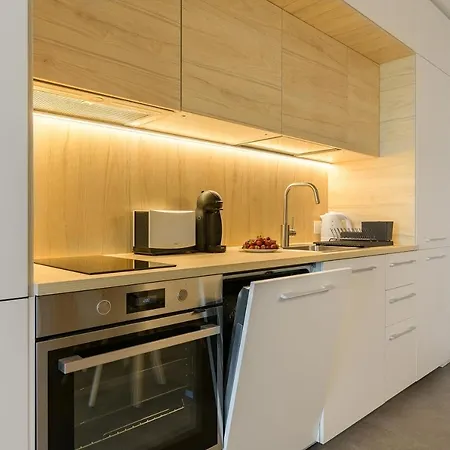 Nobile - Coral Complex With Parking & Pool