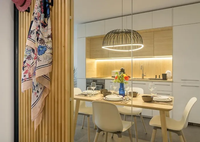 Nobile - Coral Complex With Parking & Pool Varna