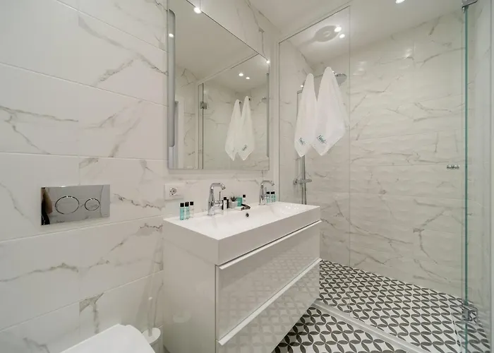 Nobile - Coral Complex With Parking & Pool Daire